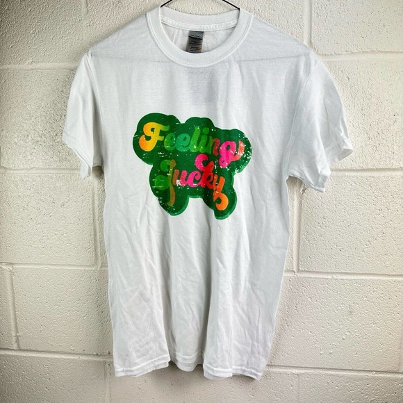 NWT Prippie Feeling Lucky Short Sleeve Graphic Tee Shirt Gilden Dry Blend Sz S - Picture 1 of 7